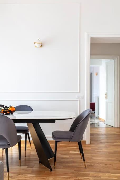 Sjr Luxury Apartment Trevi Fountain 罗马 外观 照片